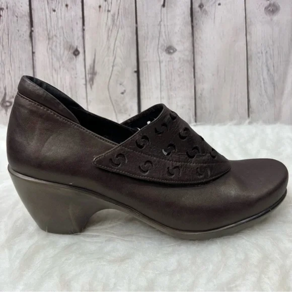 Naot Precious Brown Leather Bootie 10 - Picture 8 of 13